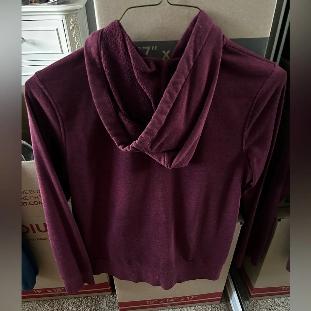 Zip up - Picture 2 of 2